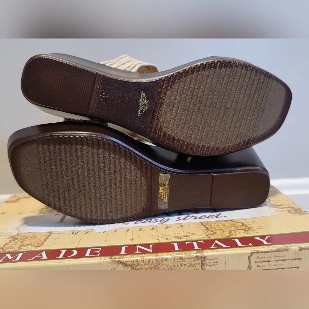 NIB TUSCANY Easy Street Selva Wedge Made in Italy Natural Gold Heel Sandals 7W